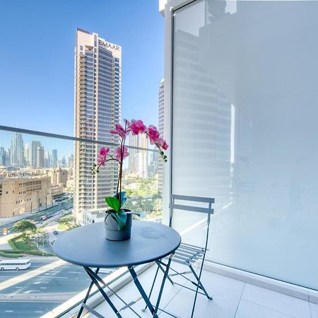 Maison Privee - Luxury, Spacious, Modern Near Burj Khalifa And Dubai Canal ภายนอก รูปภาพ