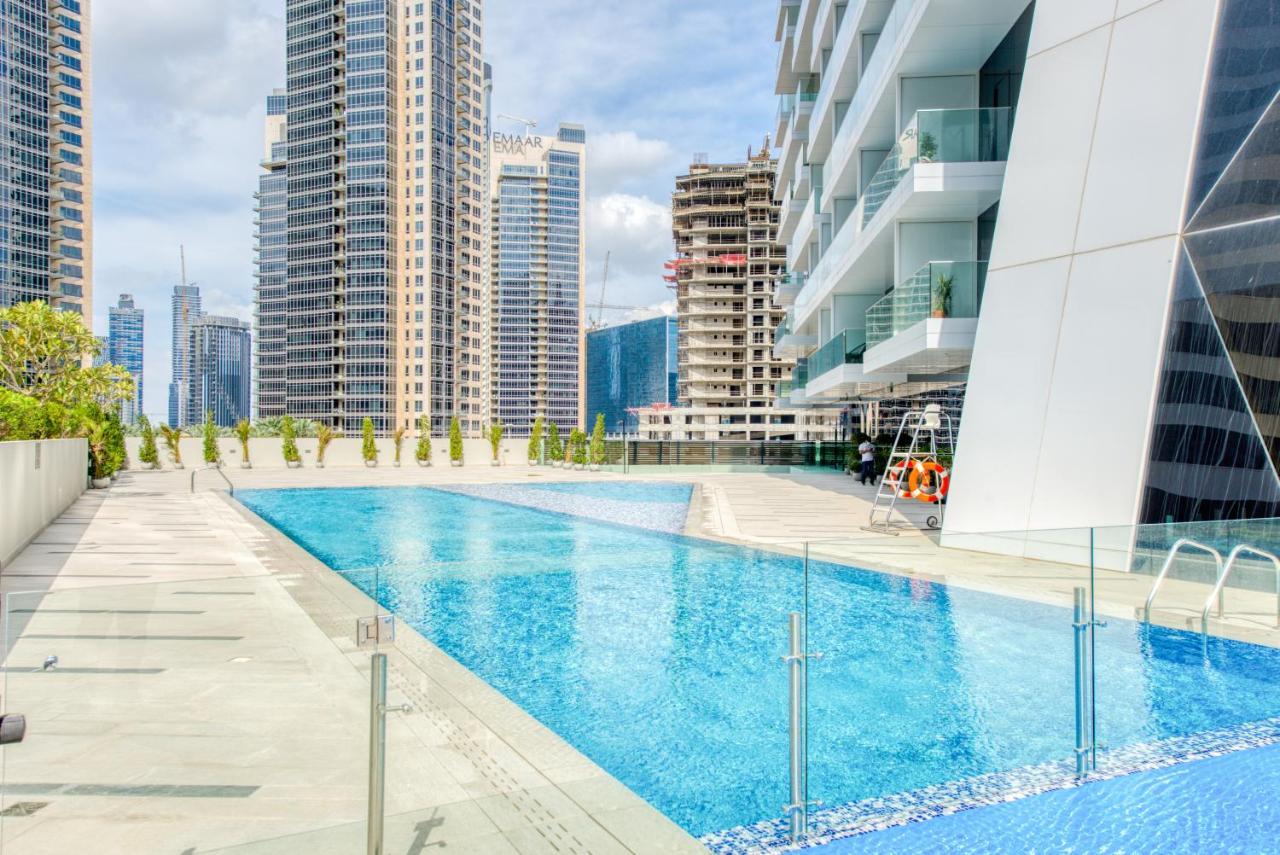 Maison Privee - Luxury, Spacious, Modern Near Burj Khalifa And Dubai Canal ภายนอก รูปภาพ