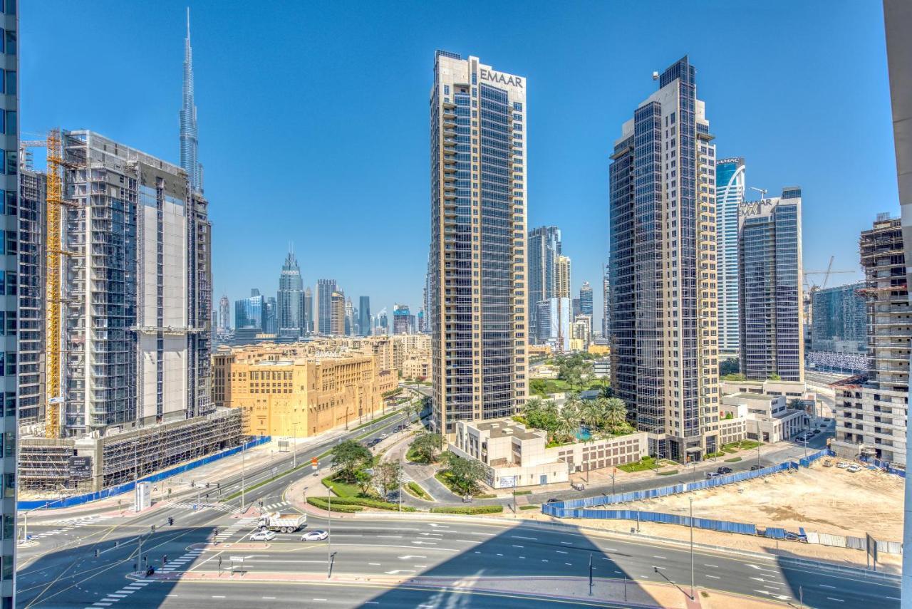 Maison Privee - Luxury, Spacious, Modern Near Burj Khalifa And Dubai Canal ภายนอก รูปภาพ
