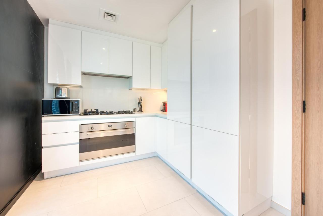 Maison Privee - Luxury, Spacious, Modern Near Burj Khalifa And Dubai Canal ภายนอก รูปภาพ
