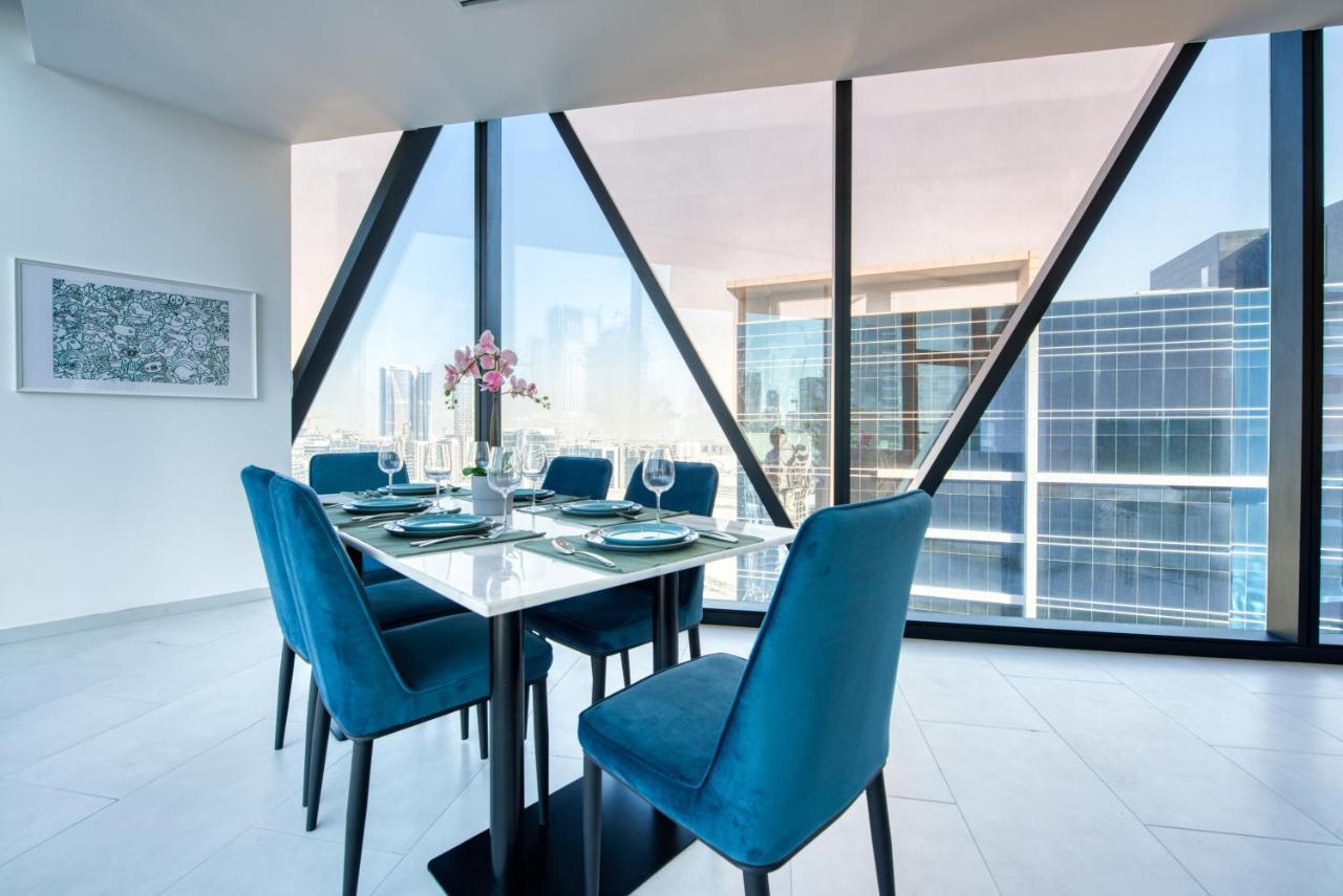 Maison Privee - Luxury, Spacious, Modern Near Burj Khalifa And Dubai Canal ภายนอก รูปภาพ