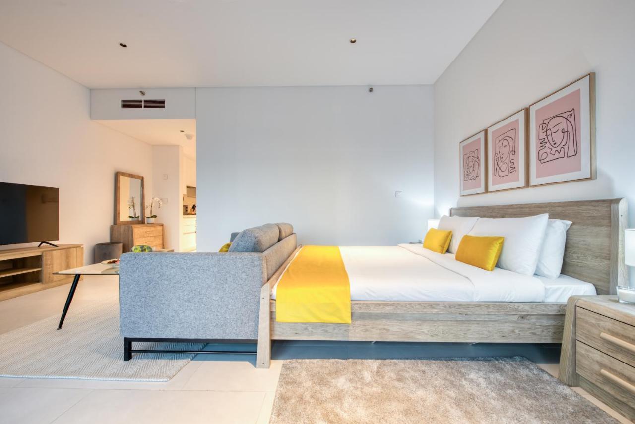 Maison Privee - Luxury, Spacious, Modern Near Burj Khalifa And Dubai Canal ภายนอก รูปภาพ