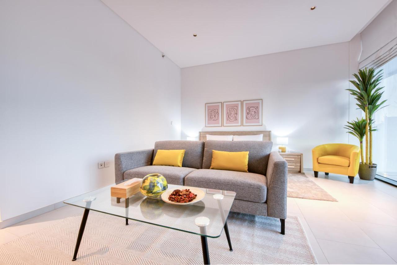 Maison Privee - Luxury, Spacious, Modern Near Burj Khalifa And Dubai Canal ภายนอก รูปภาพ