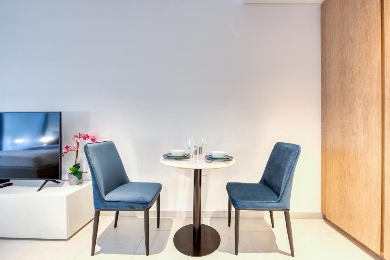 Maison Privee - Luxury, Spacious, Modern Near Burj Khalifa And Dubai Canal ภายนอก รูปภาพ